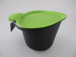 TUPPERWARE Küchenhelfer Tischmüll Adretto 2,5 L schwarz-grün Bio Alles in Reinen 6989