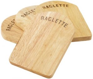 Kela 77937 Raclette-Pfannenuntersetzer-Set, 4 Stück, 14 x 9,5 cm, Holz, Baar